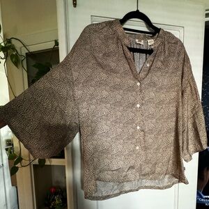 Flowy Patterned Blouse